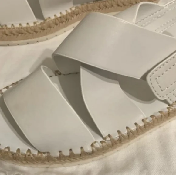 VINCE White Leather Sandals - Picture 10 of 11